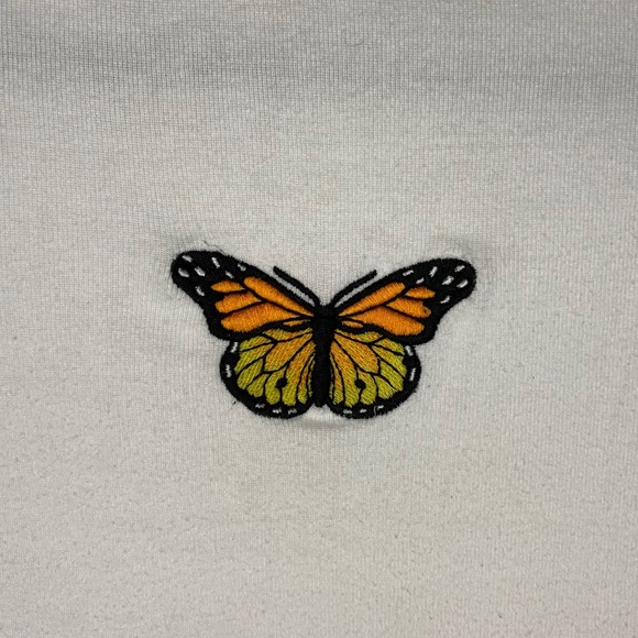 [🪐] brandy melville butterfly tee ♡ xs - Picture 2 of 4